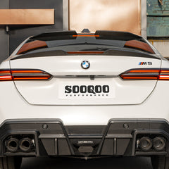 SOOQOO BMW M5 G90 carbon fibre spoiler - close-up of carbon fibre weave detail