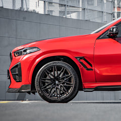 SOOQOO BMW X6M F96 carbon fibre side fender - rear three-quarter view
