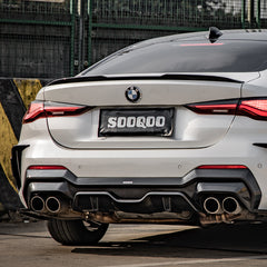 SOOQOO BMW 4 Series G22 carbon fibre rear diffuser - close-up of carbon fibre weave detail