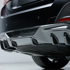 SOOQOO BMW G26 carbon fibre rear diffuser - close-up of carbon fibre weave detail