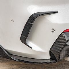 SOOQOO BMW 4 Series G22 carbon fibre carbon trim - close-up of carbon fibre weave detail