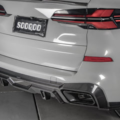 SOOQOO BMW X5 G05 carbon fibre exhaust tips - close-up of carbon fibre weave detail