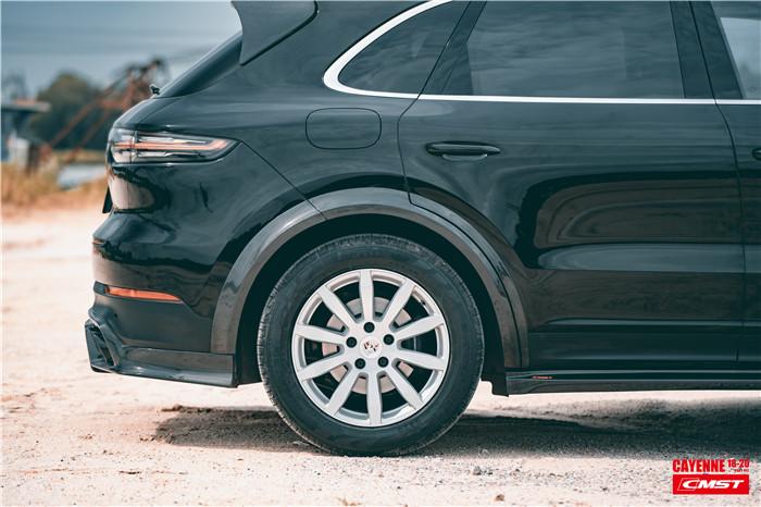 CMST Carbon Fiber Wheel Arches (10 Pcs ) for Porsche Cayenne 9Y0 & Cayenne Coupe 2018-23