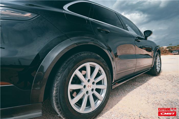 CMST Carbon Fiber Side Skirts for Porsche Cayenne 9Y0 & Cayenne Coupe 2018-23