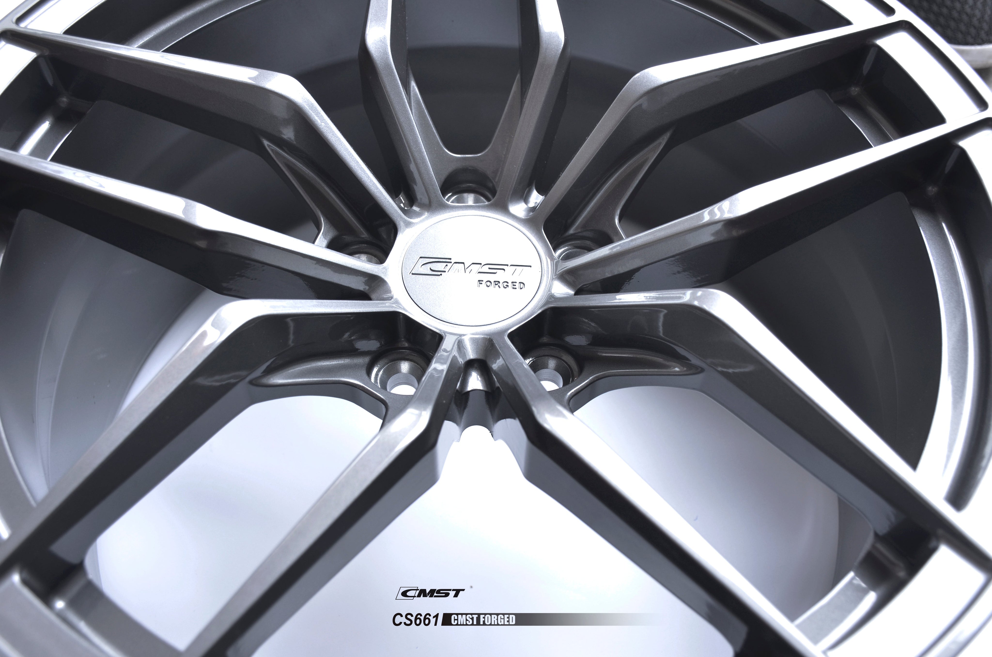 Customizable Forged Wheel CS661