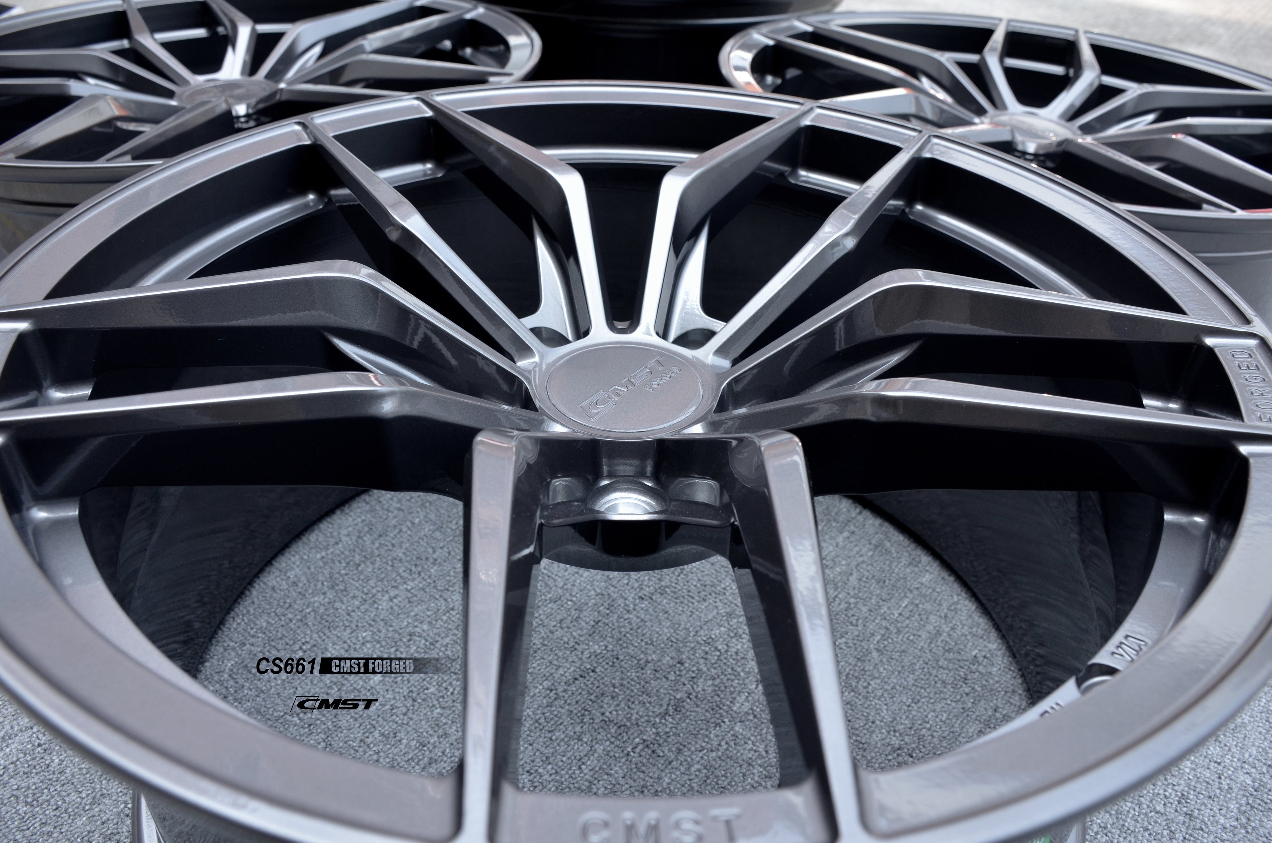 Customizable Forged Wheel CS661