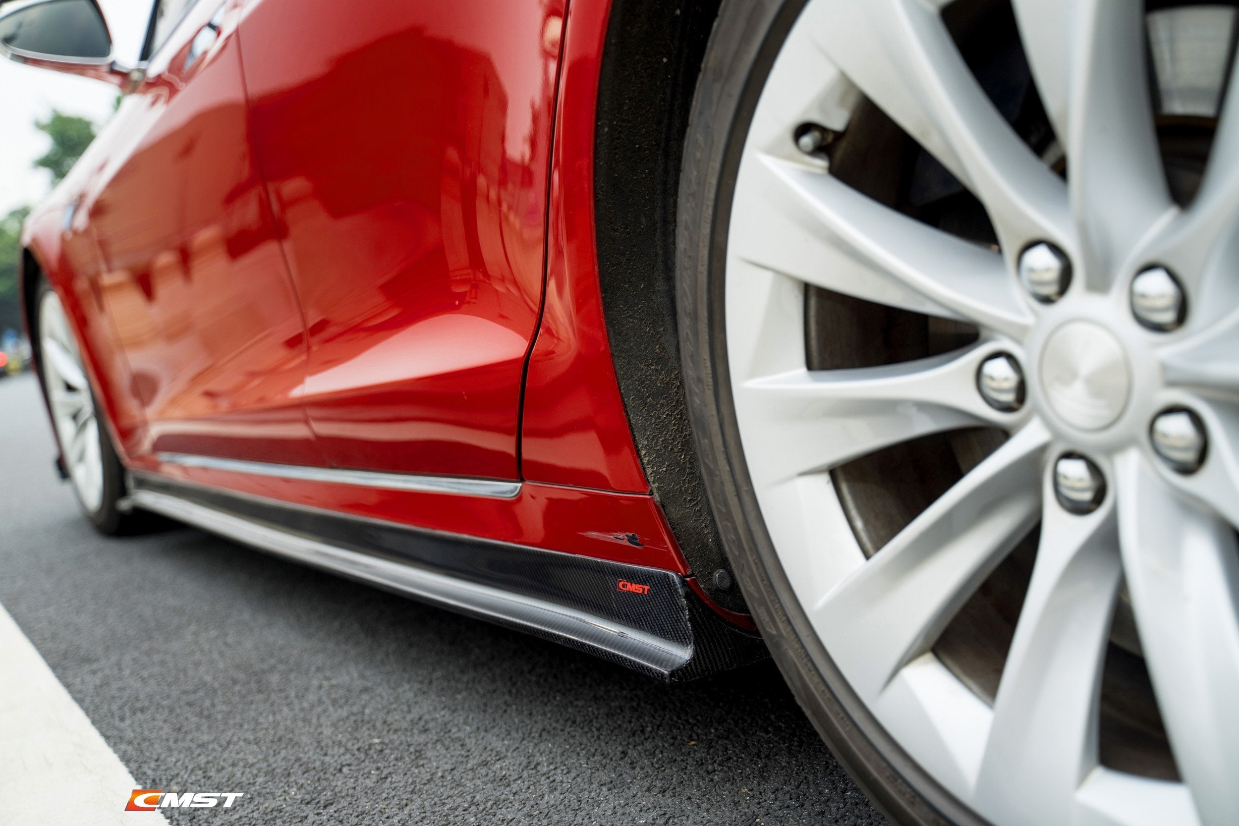 CMST Carbon Fiber Side Skirts for Tesla Model S