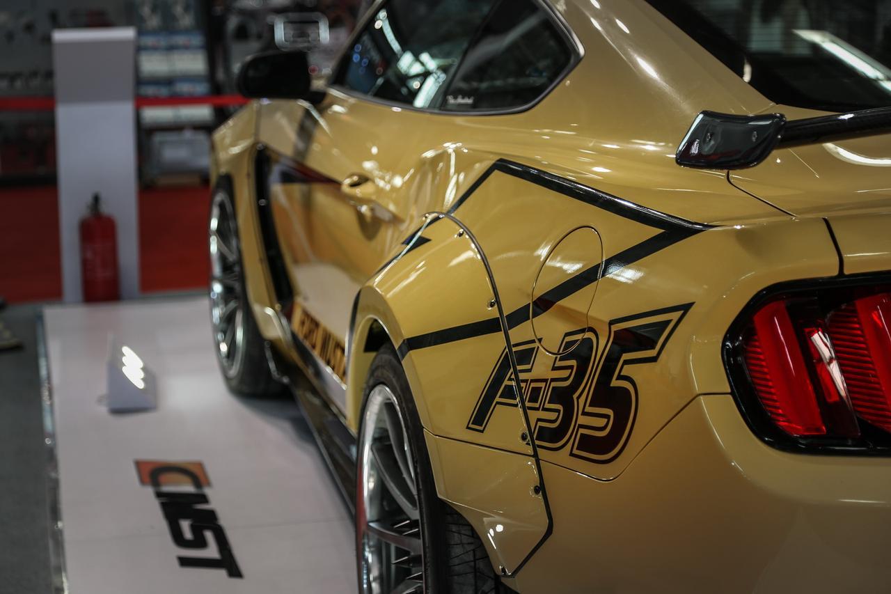 CMST Carbon Fiber Rear Spoiler Ver.1 for Ford Mustang S550 2015-ON