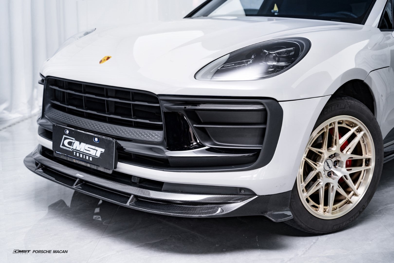 CMST Pre-preg Carbon Fiber Front Splitter for Porsche Macan Base / S / T 2022-ON