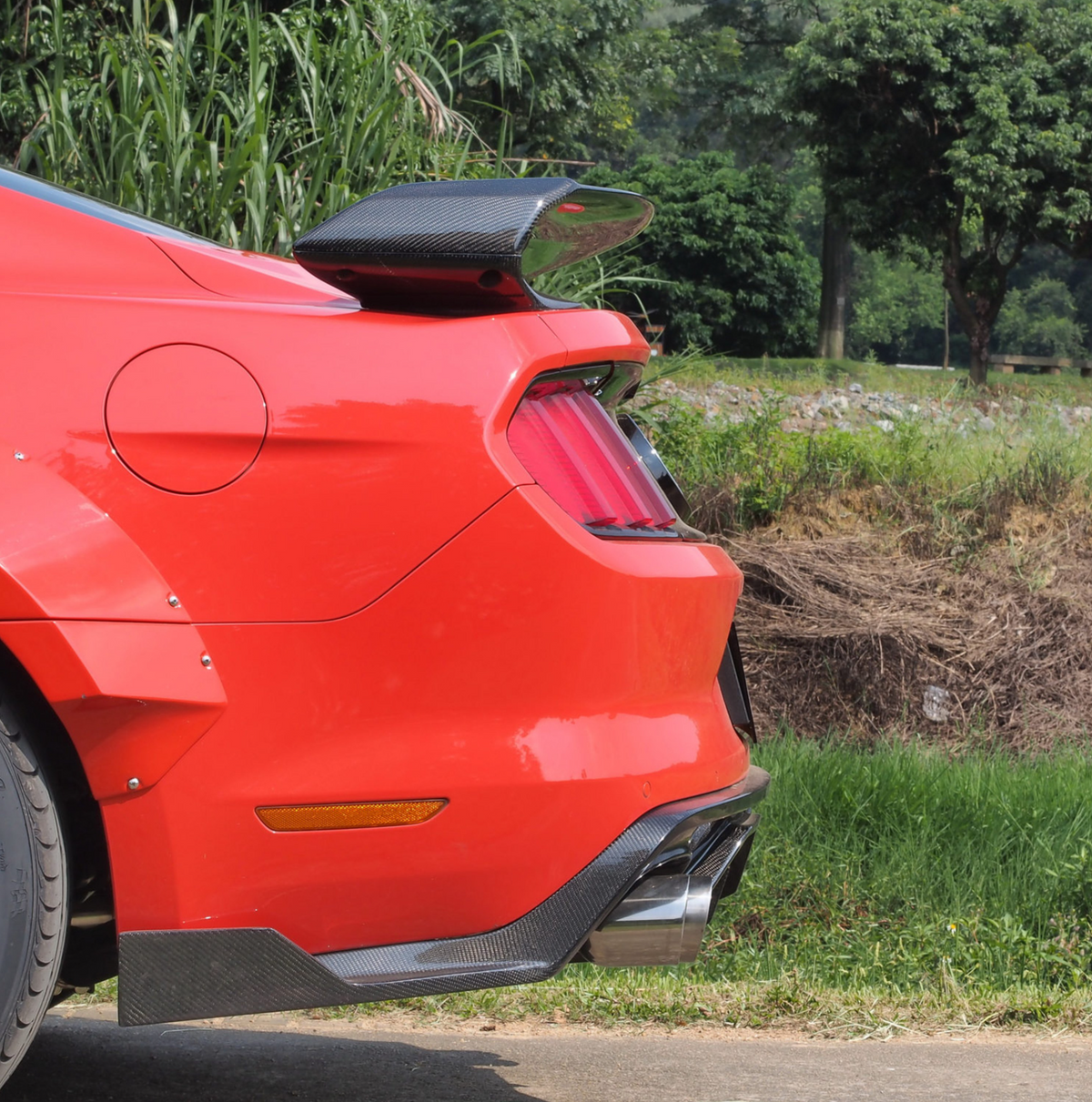 CMST Carbon Fiber Rear Spoiler Ver.2 for Ford Mustang S550.1 2015-2017