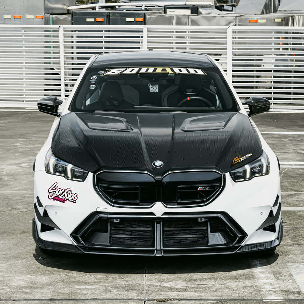 SOOQOO BMW M5 G90 carbon fibre hood - rear three-quarter view