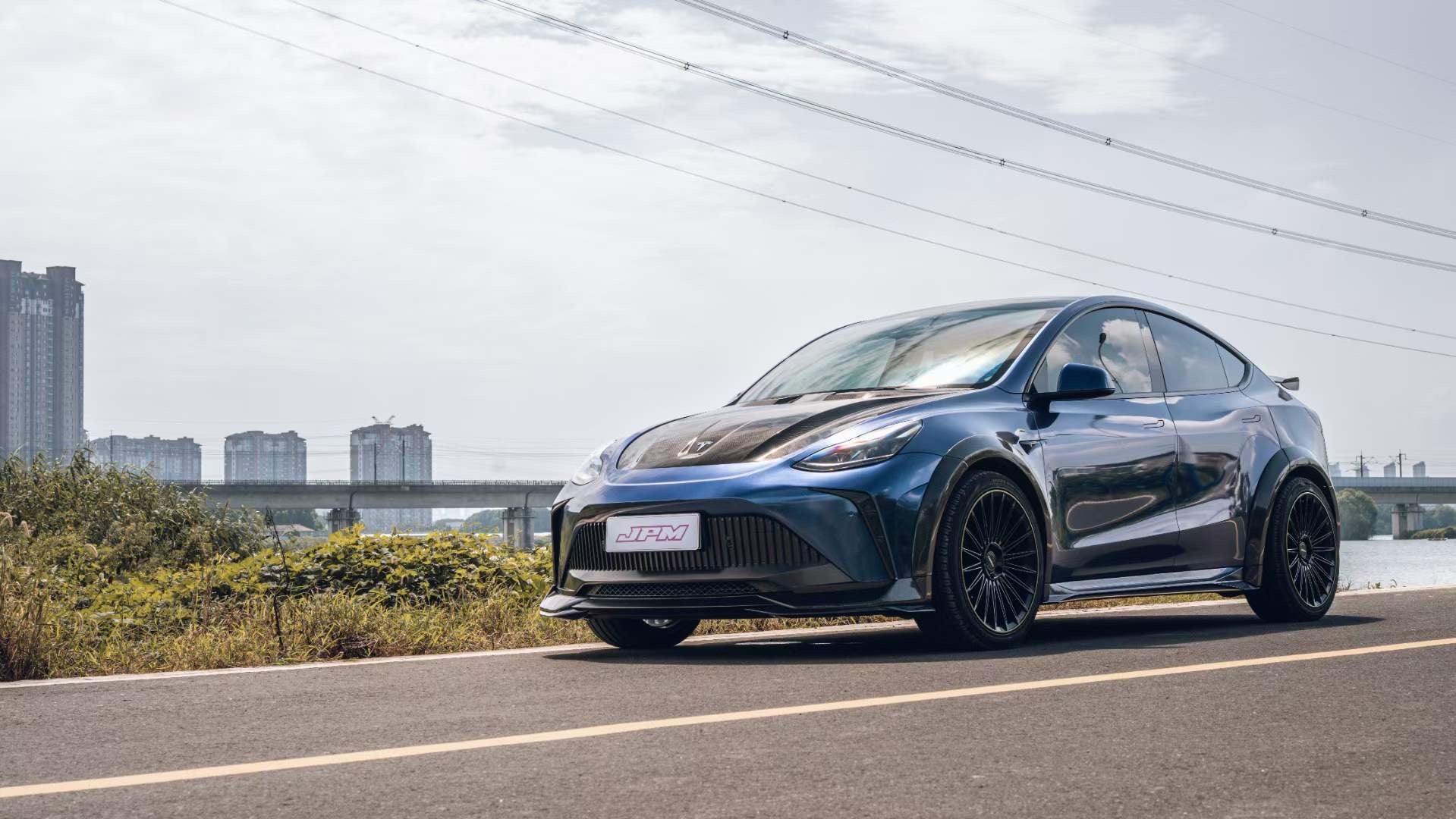 Robot "STARSHIP" Side Skirts For Tesla Model Y / Performance