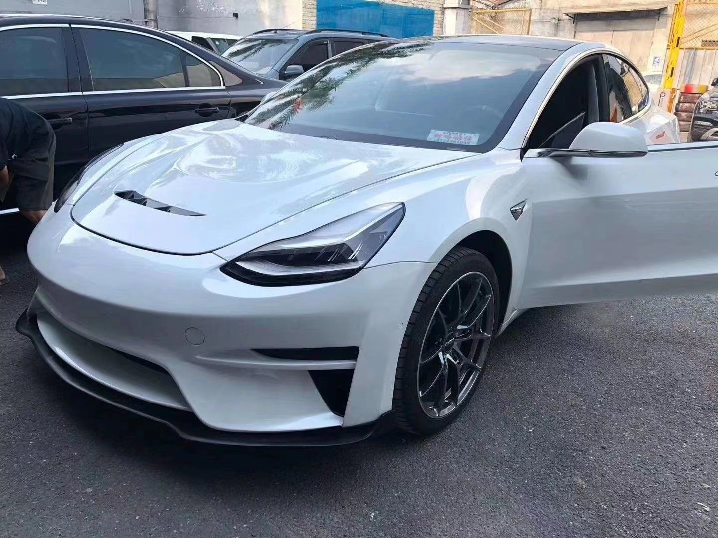 Robot "Crypton" Carbon Fiber Full Body Kit For Tesla Model 3