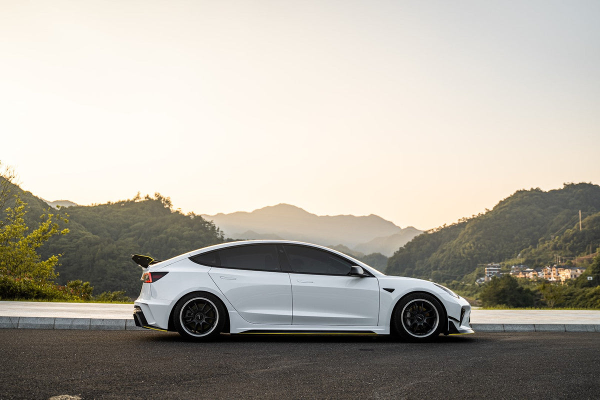 Robot "HACKER"  Narrow Body Side Skirts For Tesla Model 3