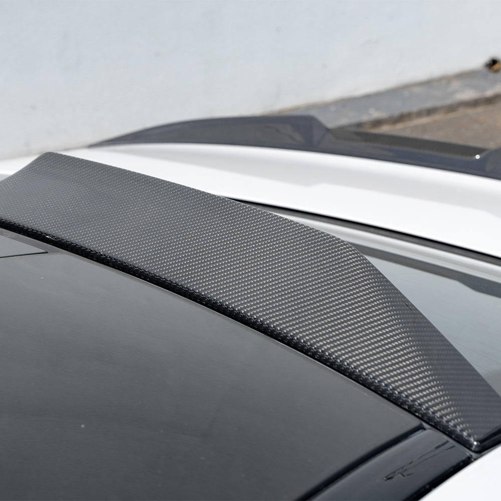 SOOQOO BMW M5 G90 carbon fibre spoiler - full vehicle shot with part installed