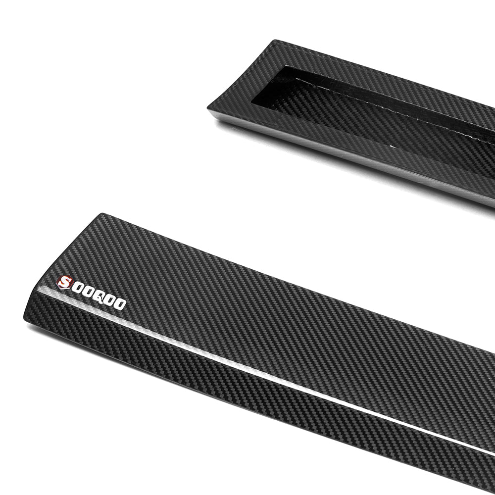 SOOQOO BMW M5 G90 carbon fibre side skirt - rear three-quarter view