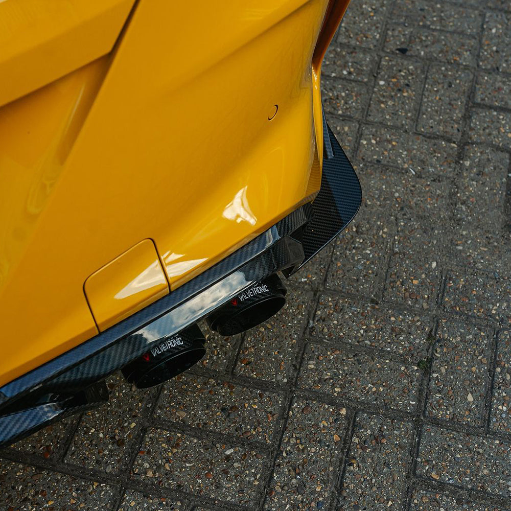 SOOQOO BMW M8 F91 carbon fibre rear diffuser - installation fitment view