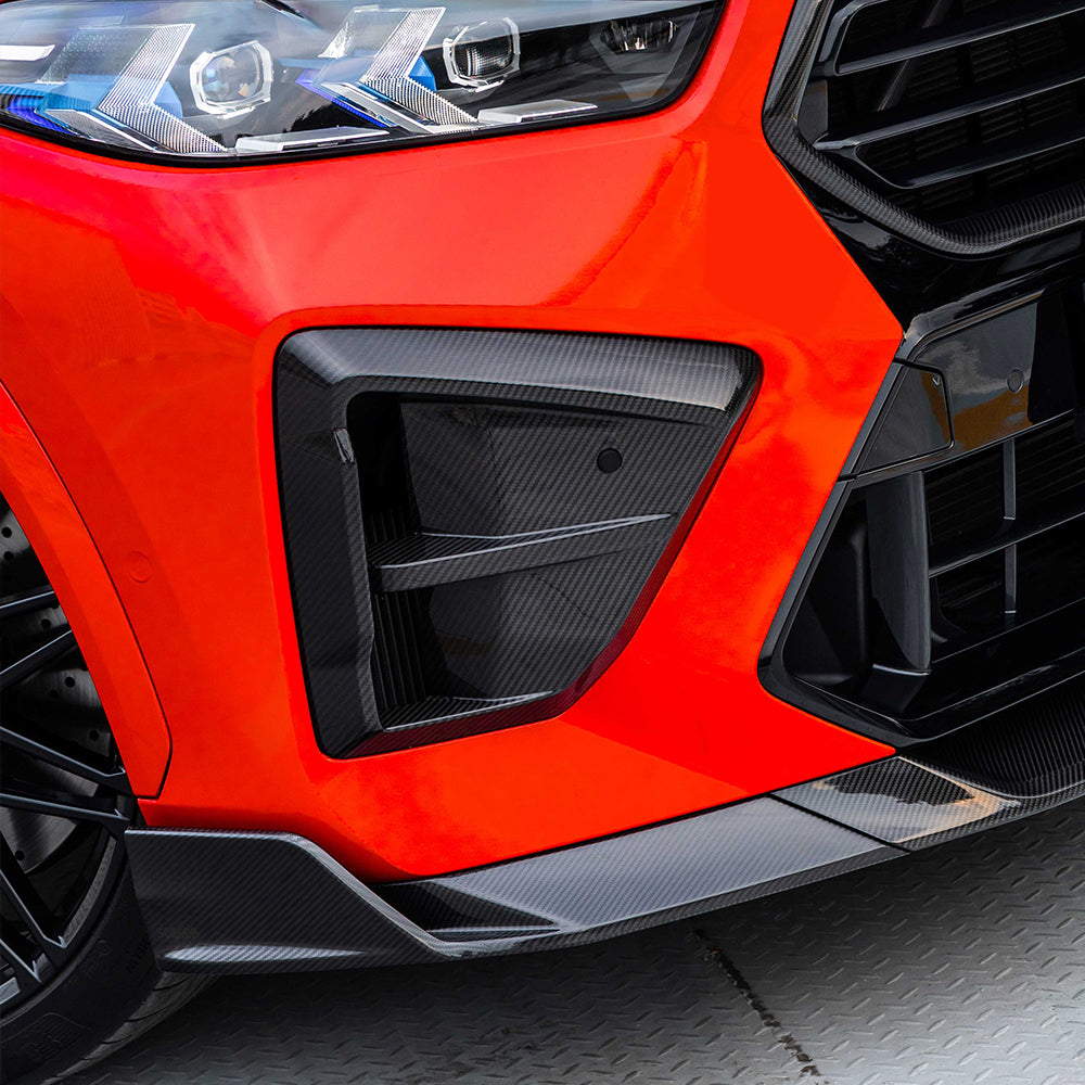 SOOQOO BMW X5M F95 carbon fibre front duct - full vehicle shot with part installed