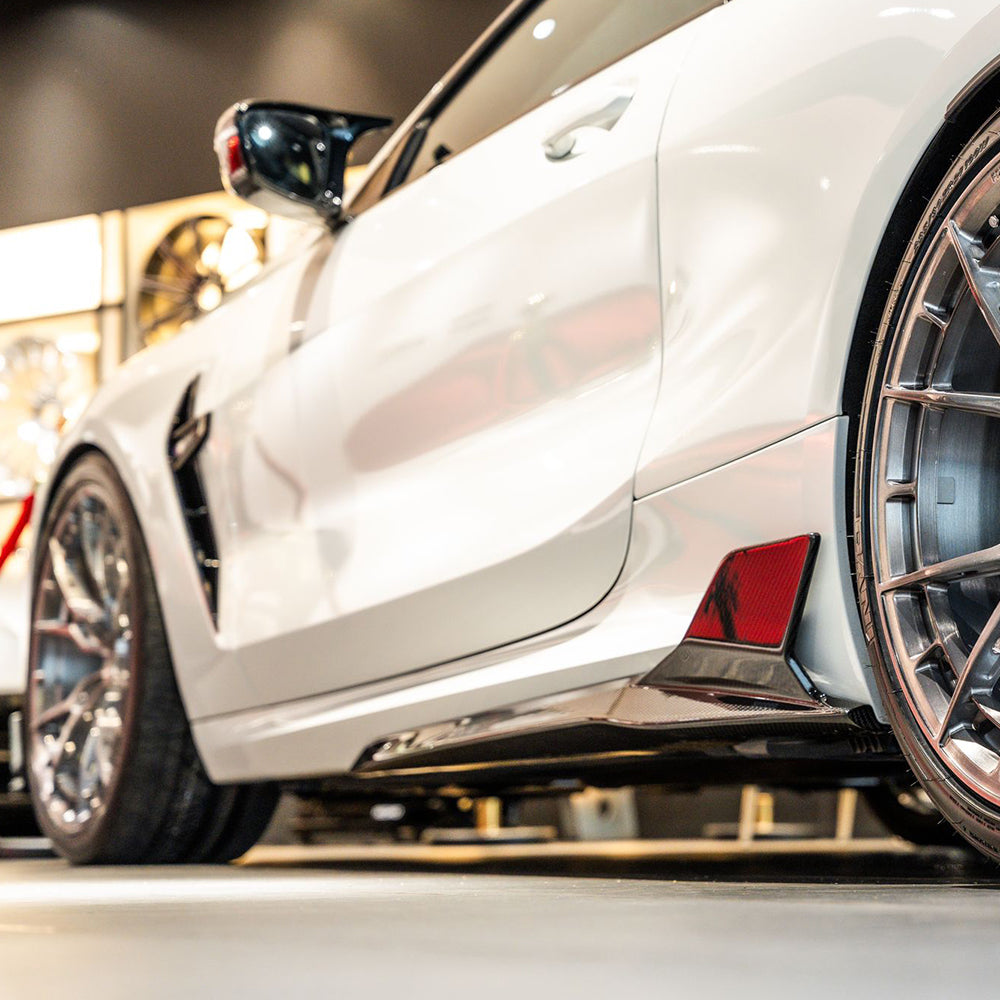SOOQOO BMW M8 F92 carbon fibre side skirt - full vehicle shot with part installed