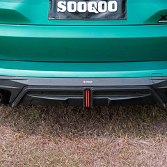 SOOQOO BMW X5M F95 carbon fibre rear diffuser - close-up of carbon fibre weave detail