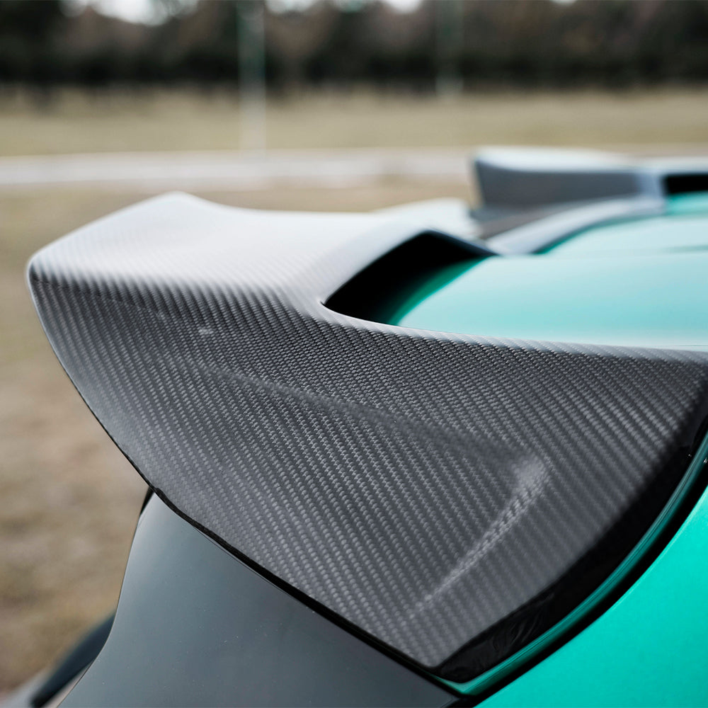 SOOQOO BMW X5M F95 carbon fibre spoiler - close-up of carbon fibre weave detail