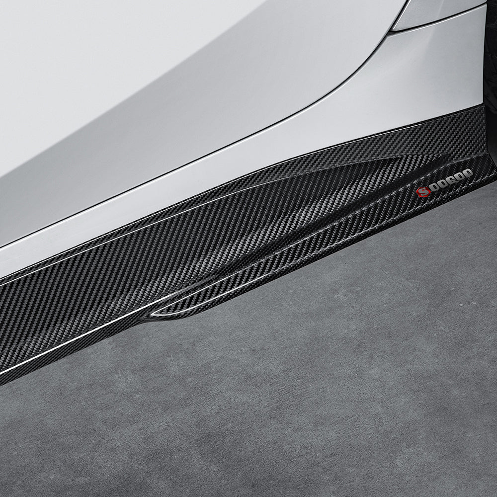 SOOQOO BMW M4 G82 carbon fibre side skirt - installation fitment view