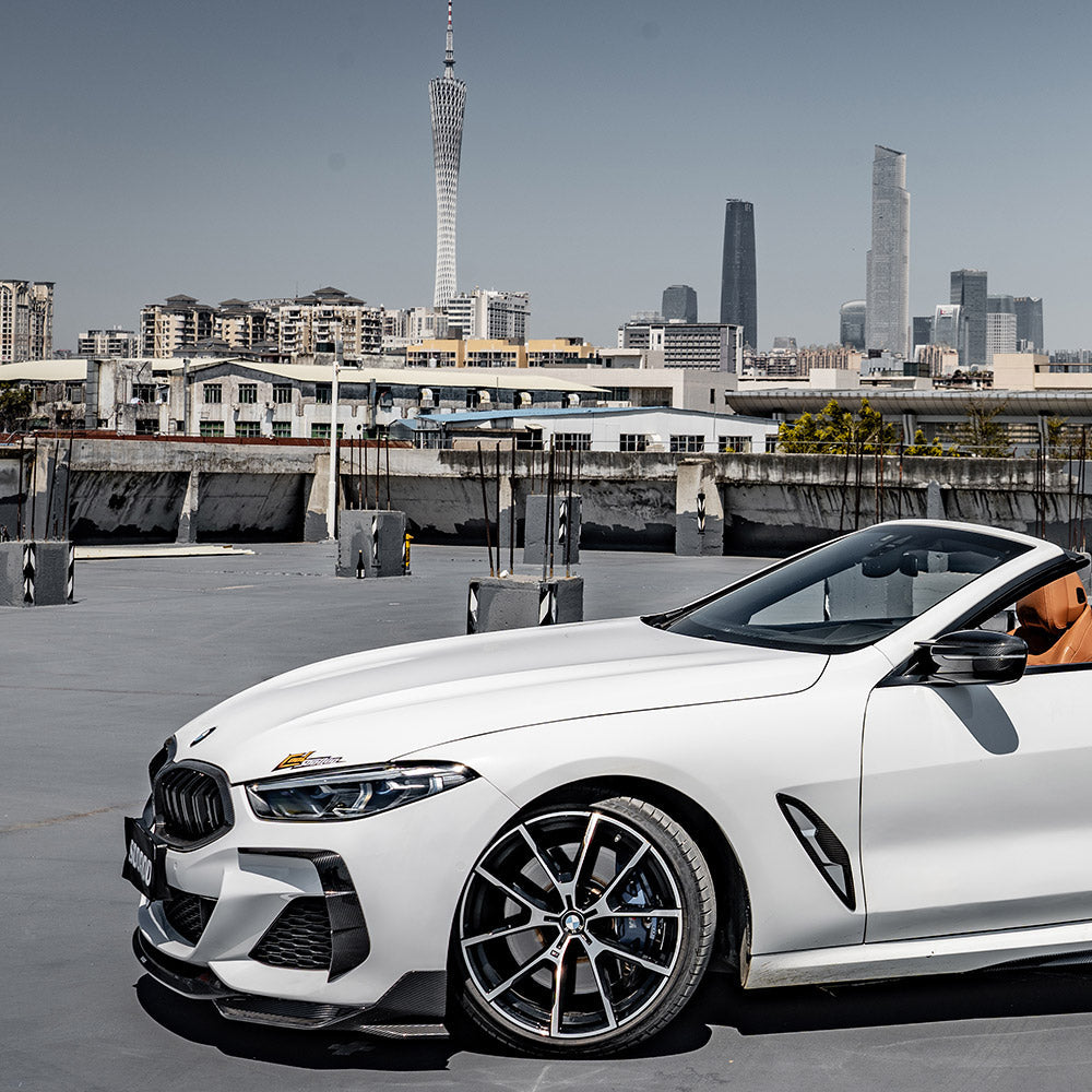 SOOQOO BMW 8 Series G16 carbon fibre front splitter - full vehicle shot with part installed