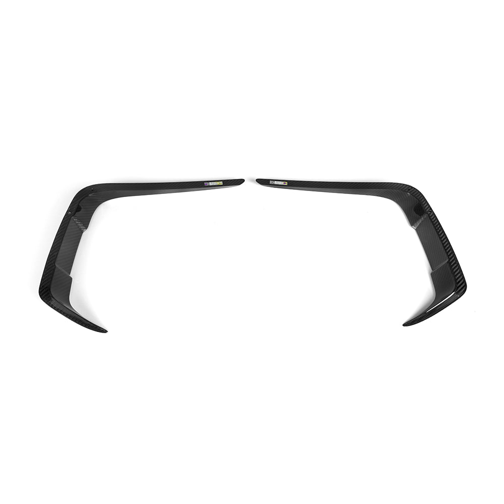 SOOQOO BMW M2 F87 carbon fibre rear vent trim - detail shot of mounting points
