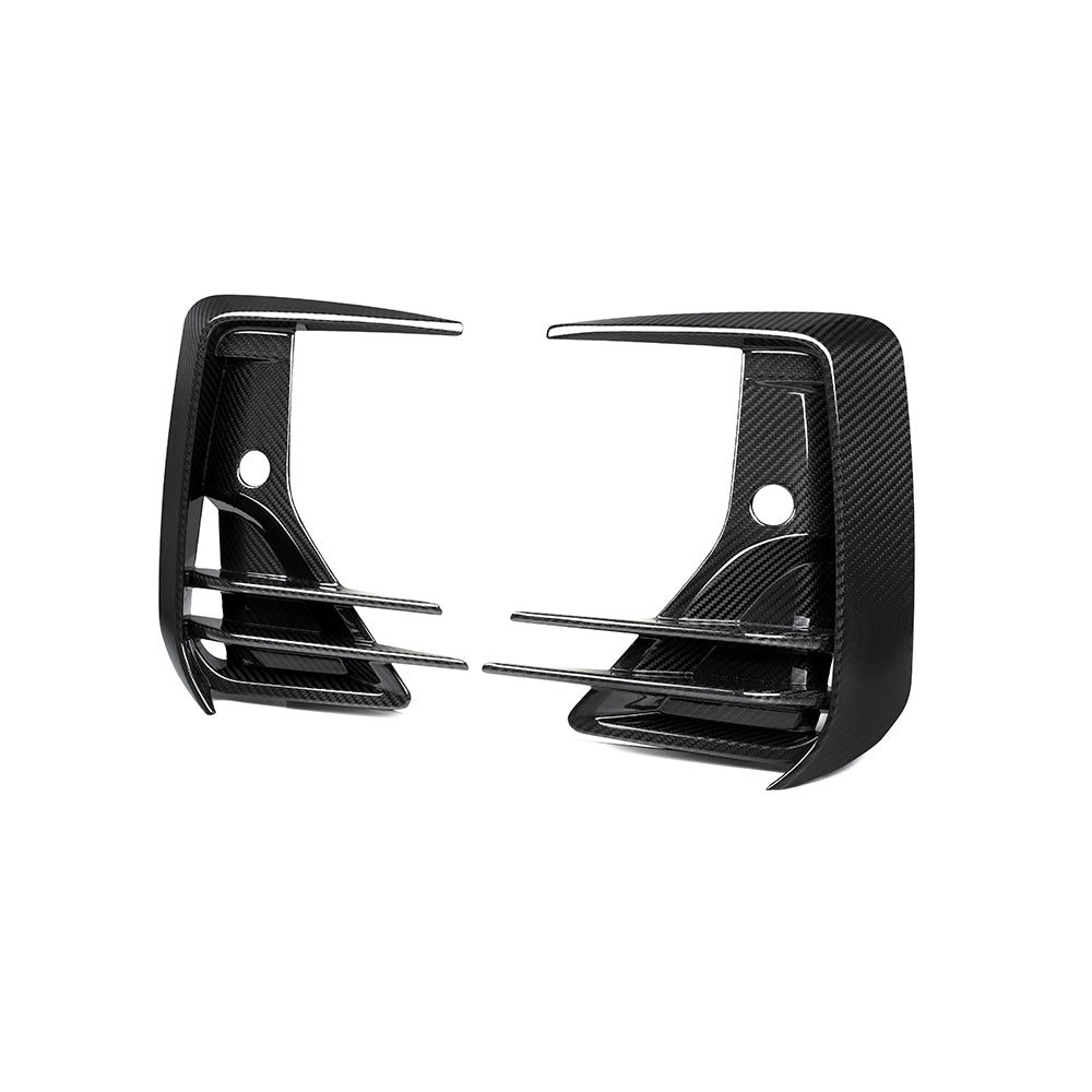 SOOQOO BMW X3 G01 carbon fibre side vent - detail shot of mounting points
