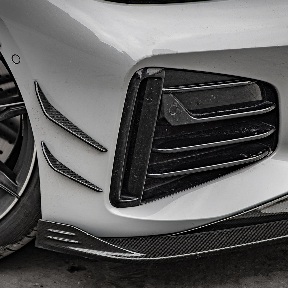 SOOQOO BMW 4 Series G26 carbon fibre front splitter - top-down view showing panel alignment