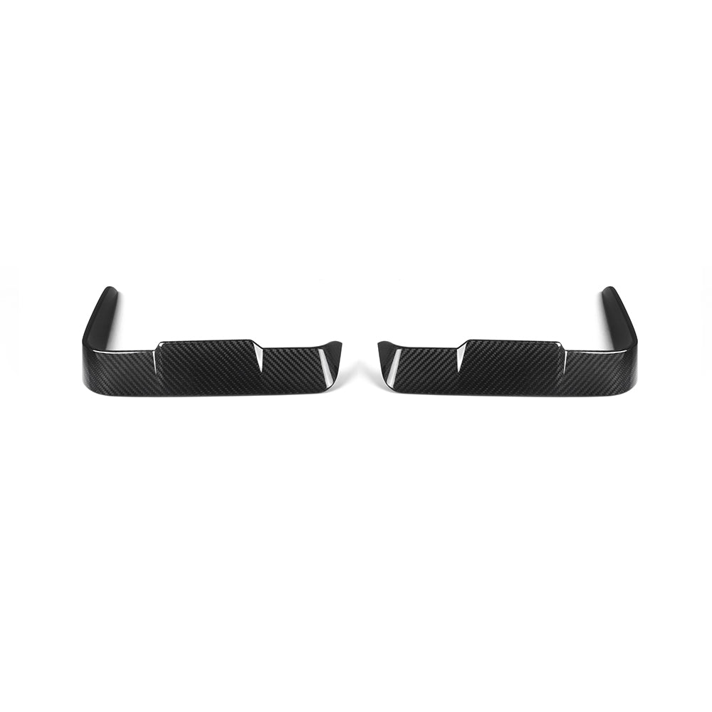 SOOQOO BMW 4 Series G22 carbon fibre carbon trim - detail shot of mounting points