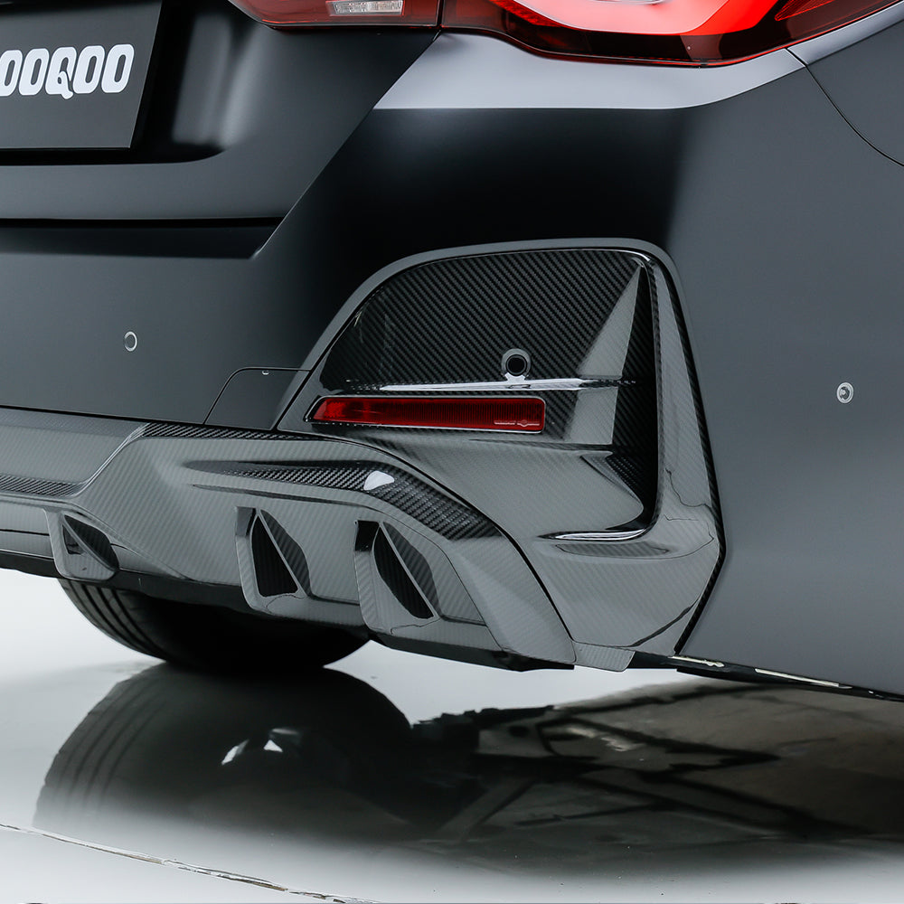 SOOQOO BMW 4 Series G26 carbon fibre rear diffuser - full vehicle shot with part installed