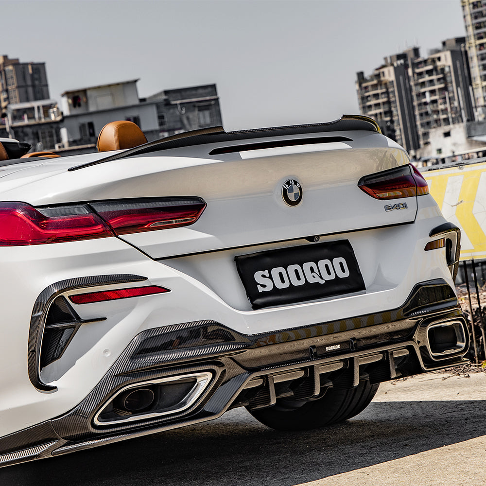 SOOQOO BMW 8 Series G14 carbon fibre rear vent trim - top-down view showing panel alignment