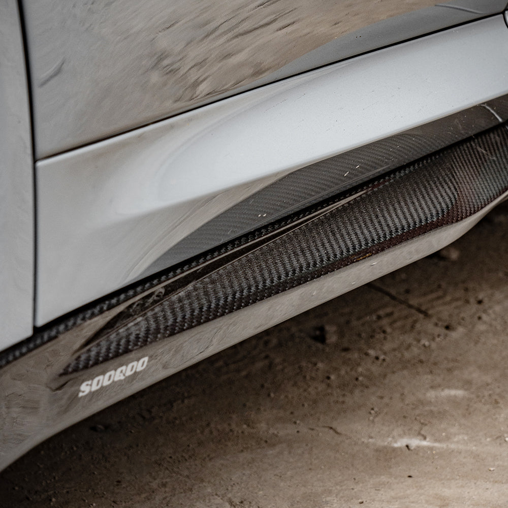 SOOQOO BMW X3M F97 carbon fibre side skirt - top-down view showing panel alignment