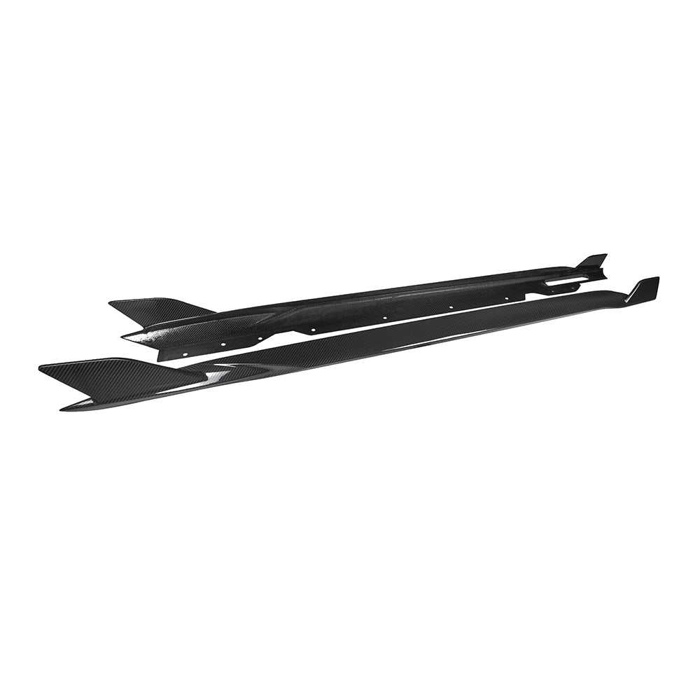 SOOQOO BMW 4 Series G22 carbon fibre side skirt - front three-quarter view