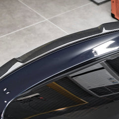SOOQOO BMW 4 Series G26 carbon fibre spoiler - close-up of carbon fibre weave detail