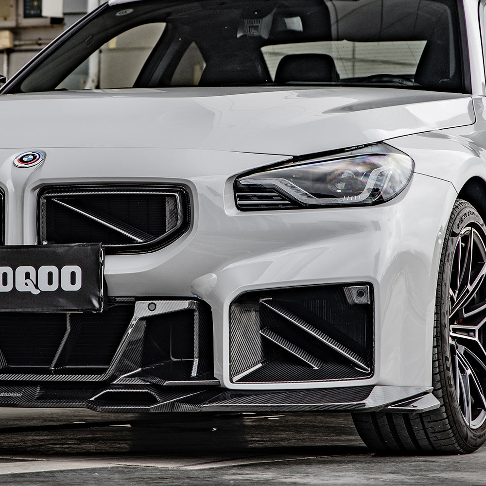SOOQOO BMW M2 G87 carbon fibre front duct - top-down view showing panel alignment