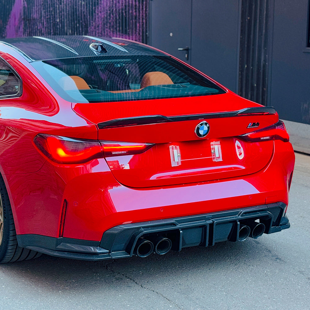 SOOQOO BMW M4 G82 carbon fibre rear diffuser - top-down view showing panel alignment