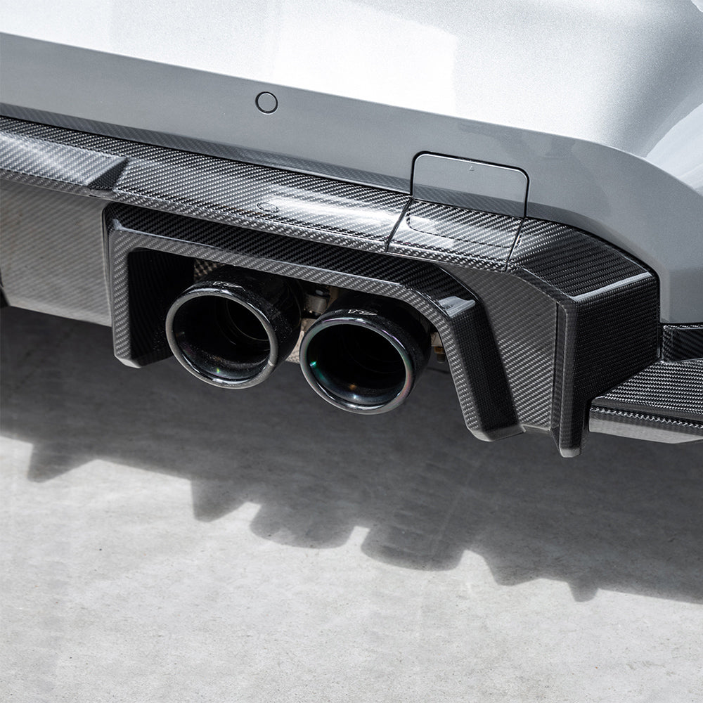 SOOQOO BMW M3 G80 carbon fibre rear diffuser - close-up of carbon fibre weave detail