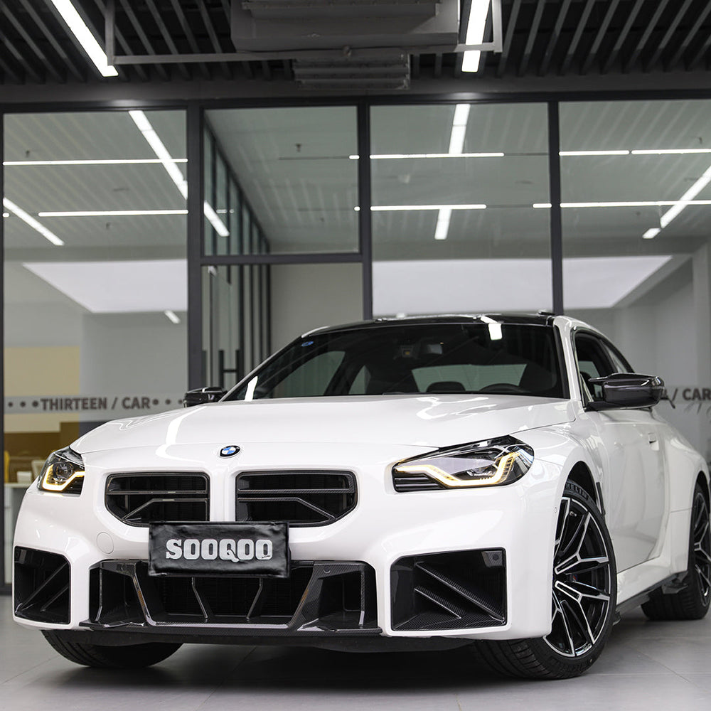 SOOQOO BMW M2 G87 carbon fibre grille - full vehicle shot with part installed