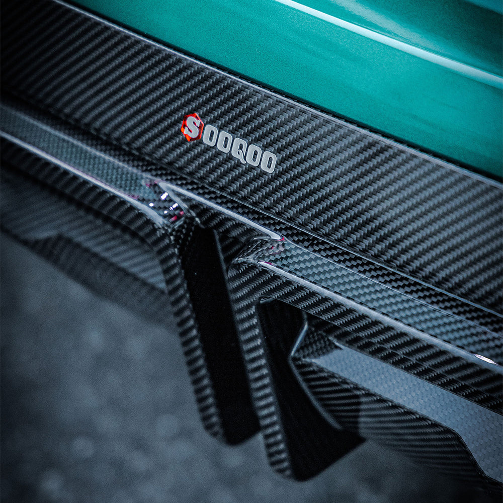 SOOQOO BMW X5M F95 carbon fibre rear diffuser - top-down view showing panel alignment