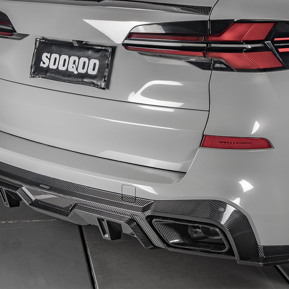 SOOQOO BMW X5 G05 carbon fibre exhaust tips - close-up of carbon fibre weave detail