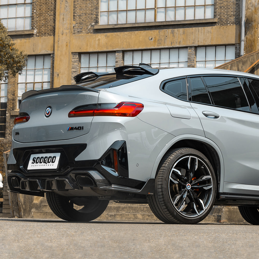 SOOQOO BMW X4 G02 carbon fibre rear diffuser - top-down view showing panel alignment