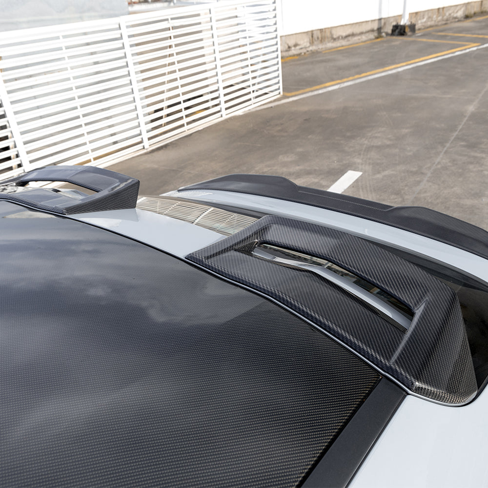 SOOQOO BMW X4M F98 carbon fibre spoiler - installation fitment view
