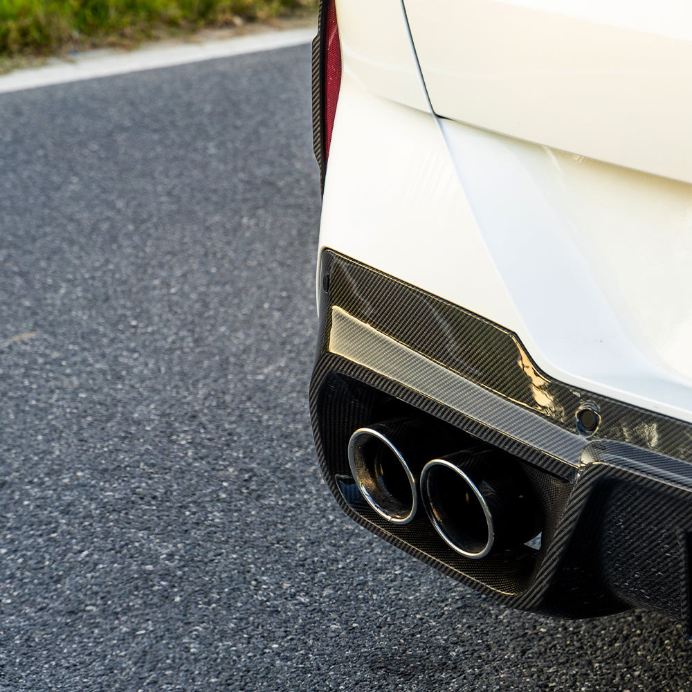 SOOQOO BMW X3 G45 carbon fibre rear diffuser - close-up of carbon fibre weave detail
