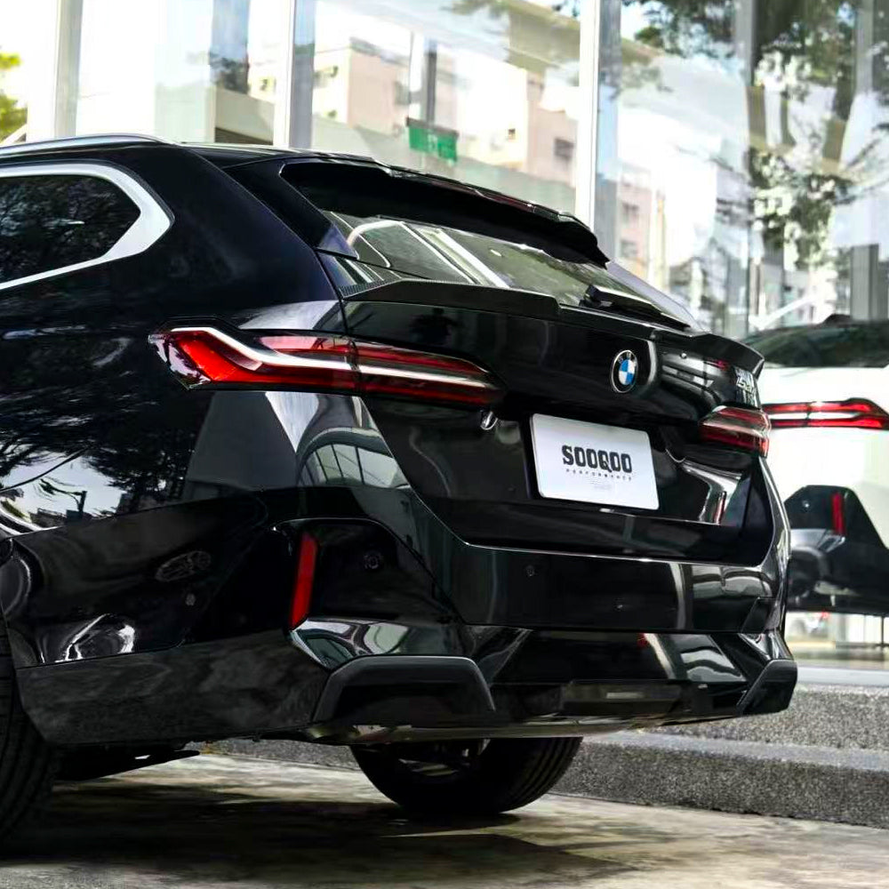 SOOQOO BMW M5 G99 carbon fibre spoiler - rear three-quarter view