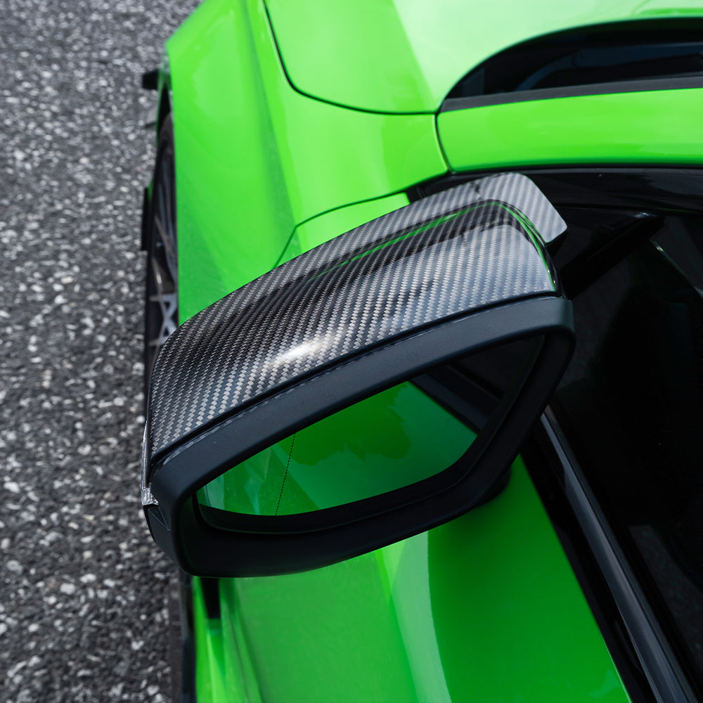 SOOQOO Audi RS3  carbon fibre mirror cap - close-up of carbon fibre weave detail