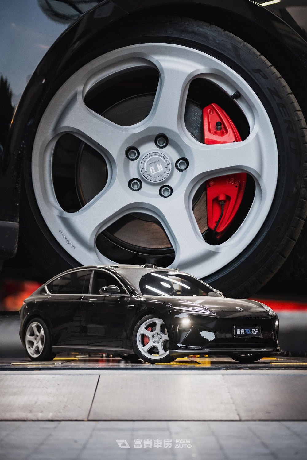 N-Zero SF-09DC forged wheel detail