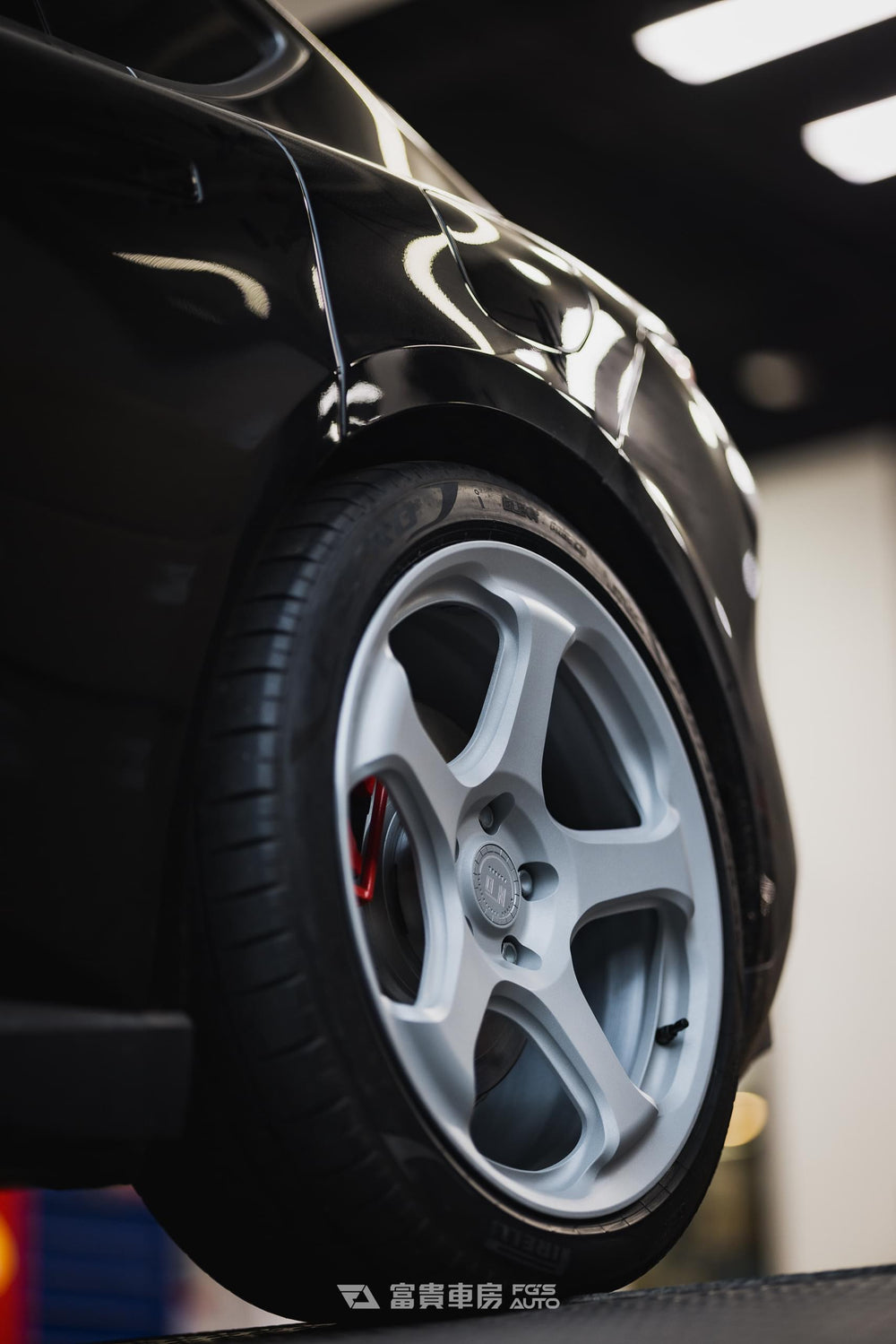N-Zero SF-09DC forged wheel detail