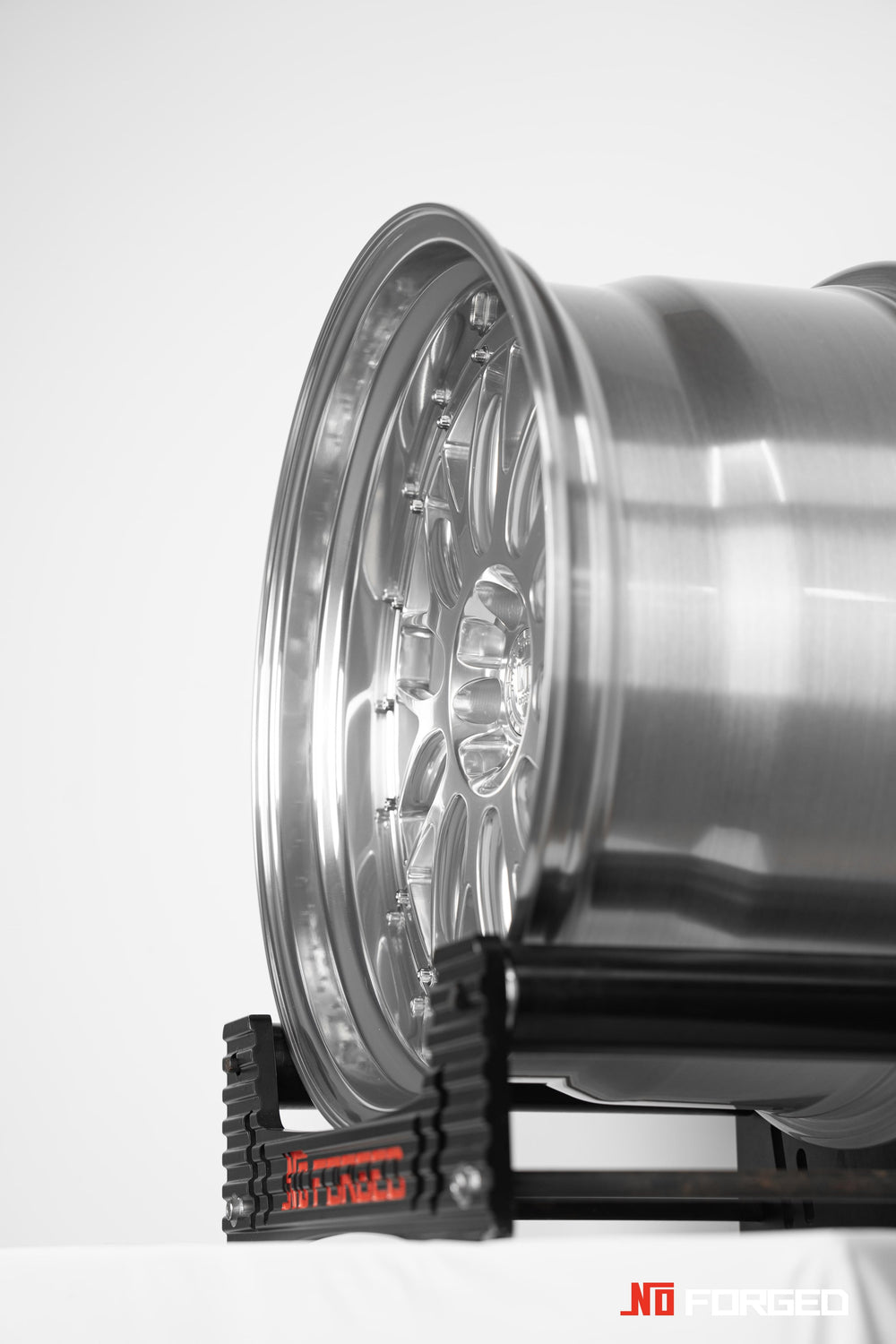 N-Zero SF88-EVO forged wheel detail